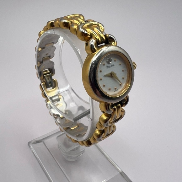 VTG Bulova Women’s Quartz Watch Gold Tone Bracelet Diamond Accent - Picture 5 of 16